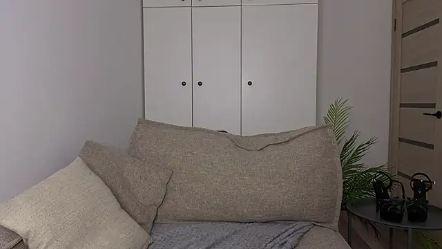 snowy_queen লাইভ XXX চ্যাট