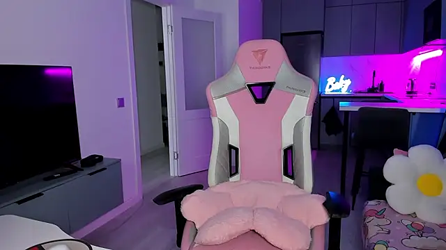 wow_lovie's Live XXX Chat