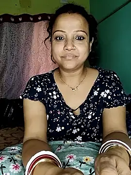 hornypiu697 লাইভ XXX চ্যাট