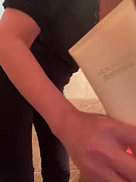 daaqnn 在線直播表演