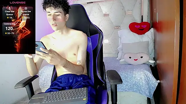 johnny_cagee's Webcam Show