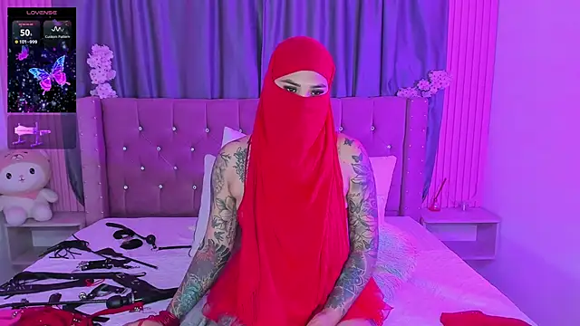 Nayla-Mounaのウェブカメラショー