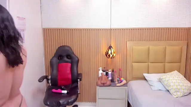 LOLAMAXI লাইভ XXX চ্যাট