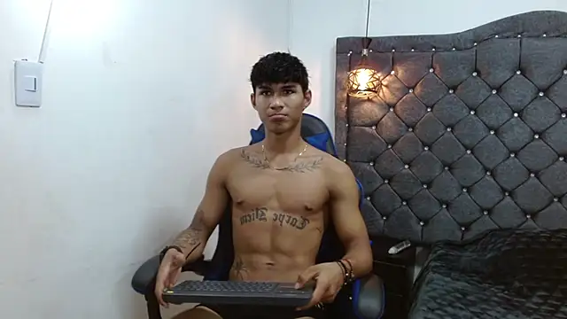 luka_big18 live XXX chat