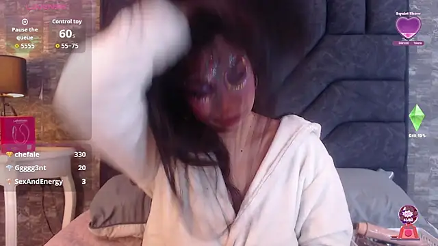 Keila_Fg – Live XXX-chat