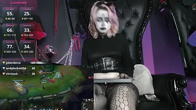 Navier__ élő XXX-chatje