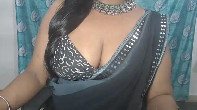 Sophia_your 即時 XXX 聊天