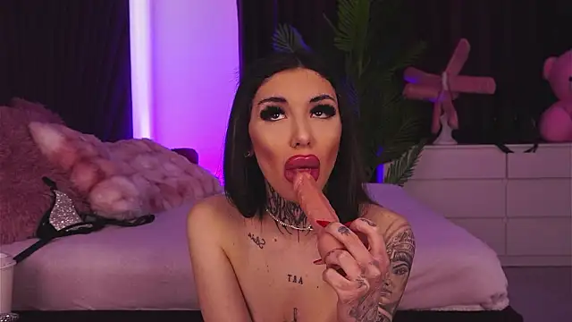 CassandraFoxy élő XXX-chatje