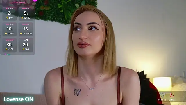 AuraPure Adlı Modelin Canlı XXX Sohbeti