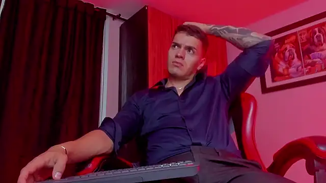 ALPHA_DOMINUS_'s Live XXX Chat