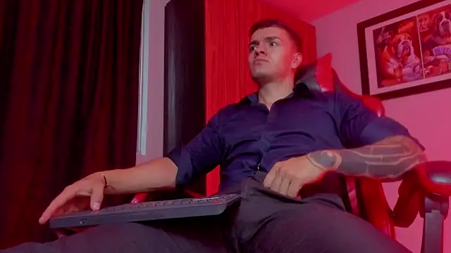 ALPHA_DOMINUS_ 即時 XXX 聊天