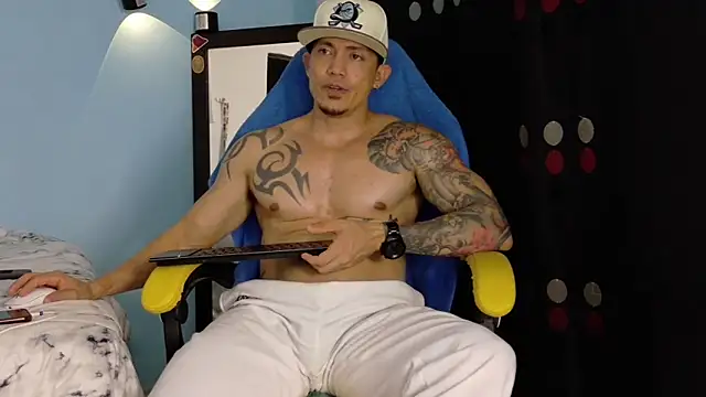 Chat +18 de Alex_motta ao vivo