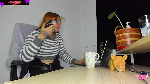 VioletParkker 现场XXX聊天