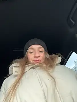 EvvaMurのライブXXXチャット