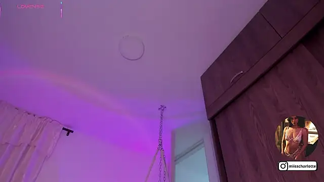 Živý XXX chat miss__charlotte7