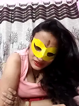 Gullapi Show in webcam