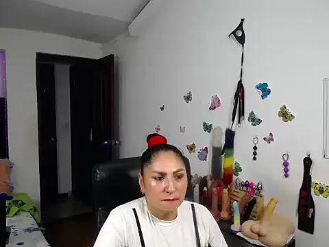 mature_bigboobs10 Live XXX Chat