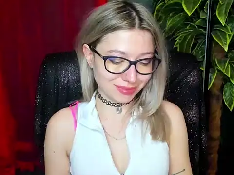 loveHeidi's Live XXX Chat