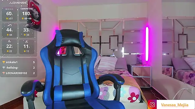 vanesaa_mejia's Live XXX Chat