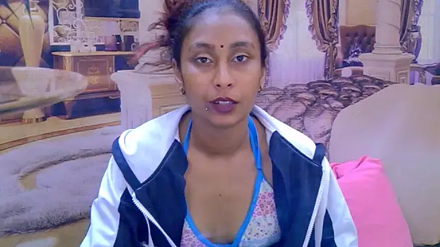 IndianSexyButt's Live XXX Chat