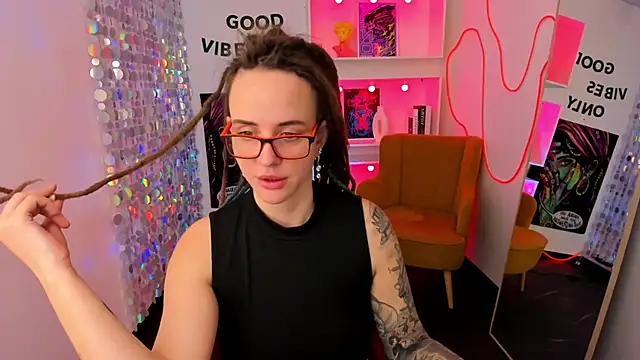 LisaFoxy_y's Live XXX Chat