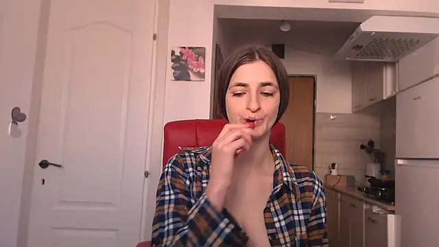 simyhvn's Live XXX Chat