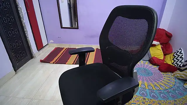 دردشة BabyNaina الجنسية المباشرة