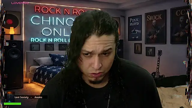 chino_roz Chat XXX in diretta