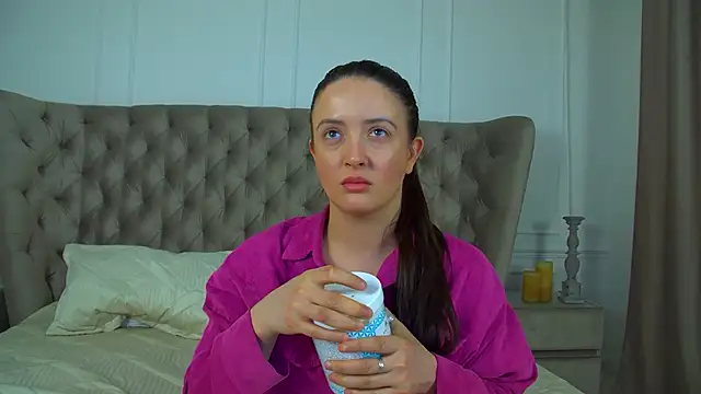 Chatroom XXX en direct de ElinaBellucci