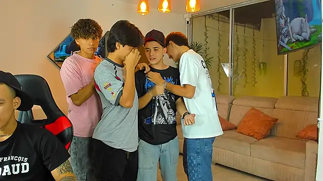 Houseofwarrios Chat XXX in diretta