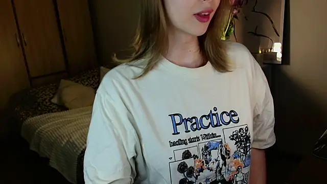 Chat XXX en directo de mynameloveeeeee