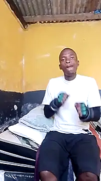 HornyAss_Bitch 现场XXX聊天