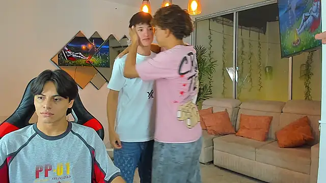 Houseofwarrios' Live XXX Chat