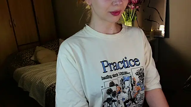 mynameloveeeeee élő XXX-chatje