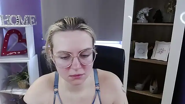 Chat XXX en directo de Zoey_Erotic