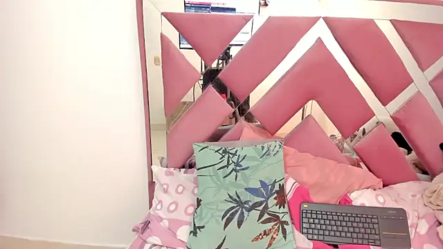 Chat +18 de bellalumi ao vivo