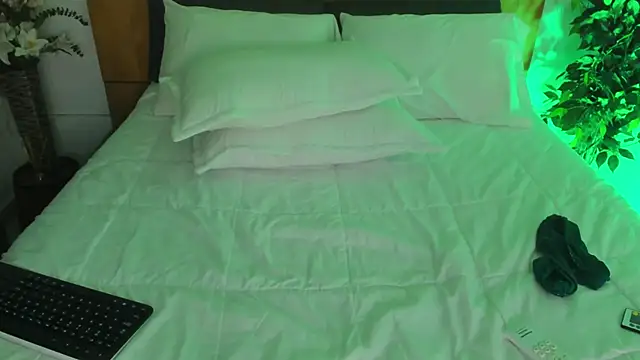 JacobDraven Show in webcam