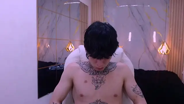 Iantwink18 Pertunjukan Webcam