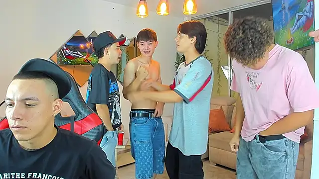 Houseofwarrios' Live XXX Chat