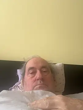 csikar's Live XXX Chat