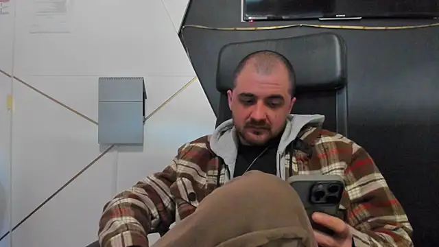 JamesMyerss' Live XXX Chat