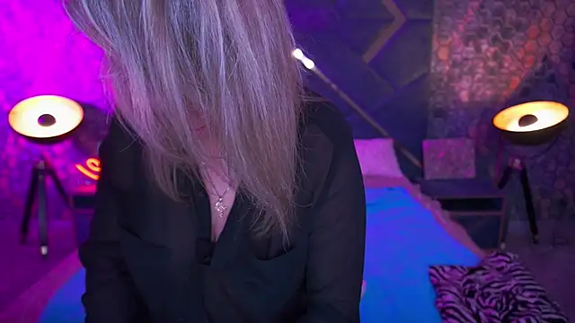 Chat XXX ao vivo de CandyLadyyy