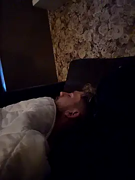 Dejvvvv95's Live XXX Chat