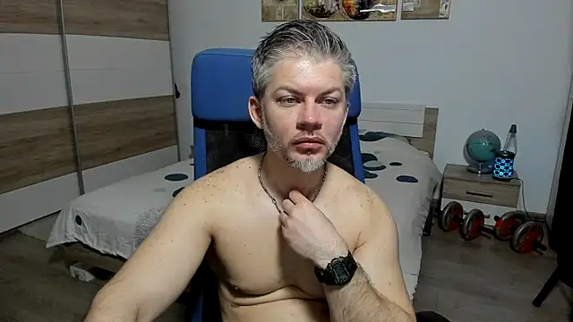 Chatroom XXX en direct de RobbyShawz