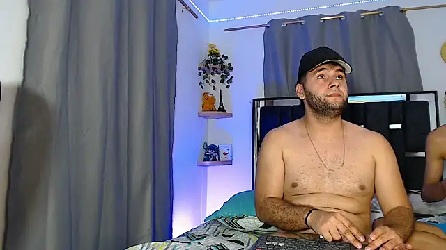 jhossua_and_valerio Show Webcam