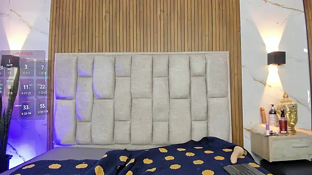 Scarlet_Rosexx's Live XXX Chat