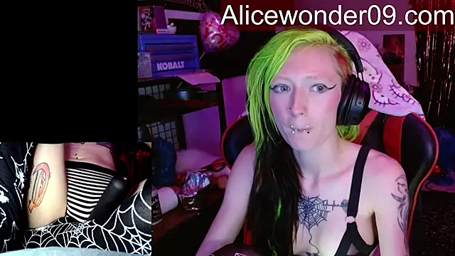 XXX chat uživo modela alicewonder09