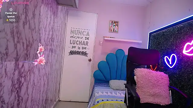 nicol_ross19n Live XXX chat