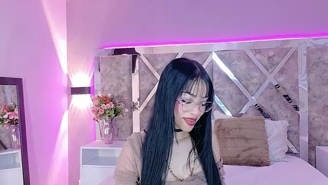 Chat XXX en directo de JaneeDaviss