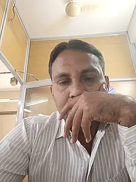 Show modela adicma123 na web-kameri